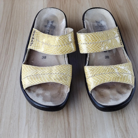Mephisto Mobils Ularia Gold Snakeskin Print Wedge SlidesSize 38 US 8 - Picture 1 of 7